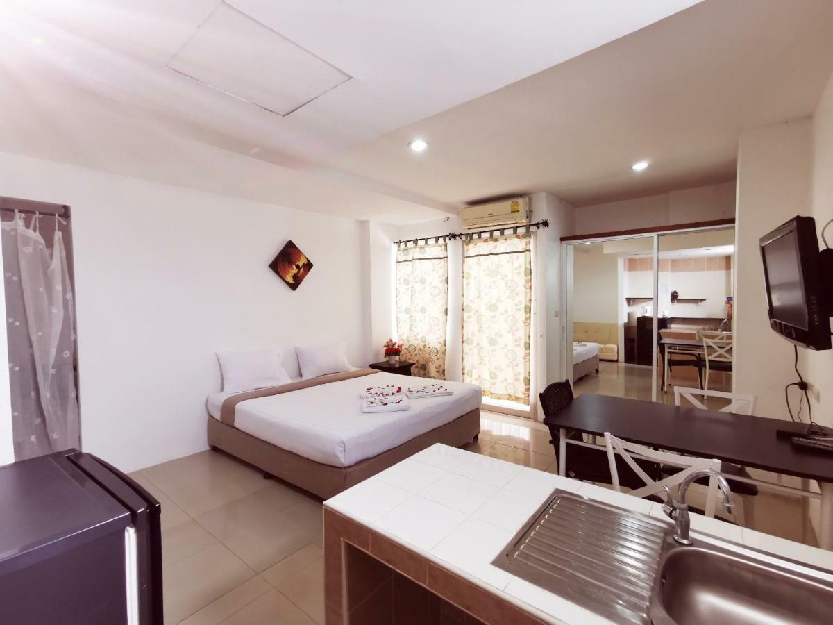 โรงแรมบลู สตาร์ Phuket ภายนอก รูปภาพ